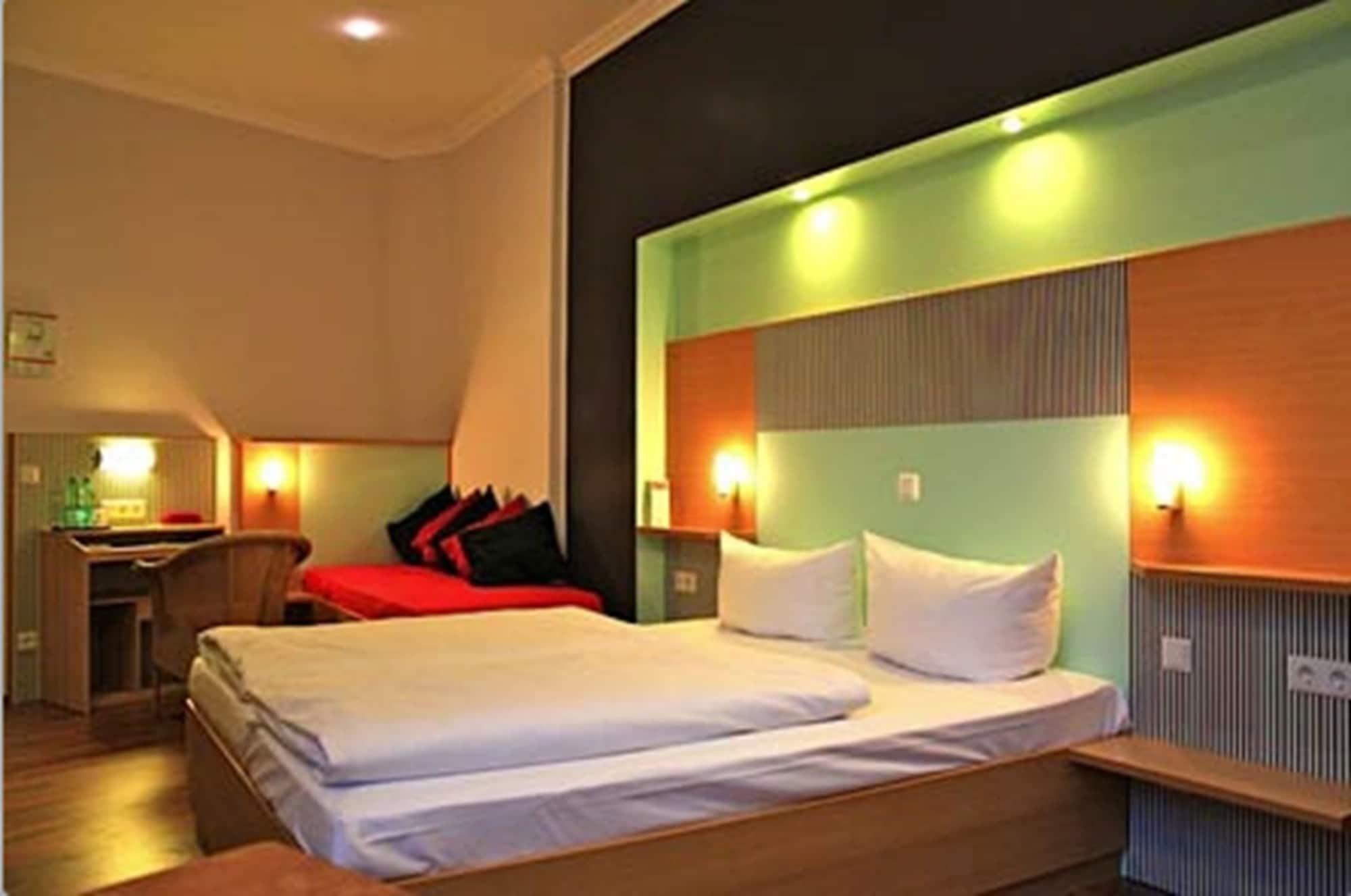 Hotel Sachsenhof Berlin Bagian luar foto