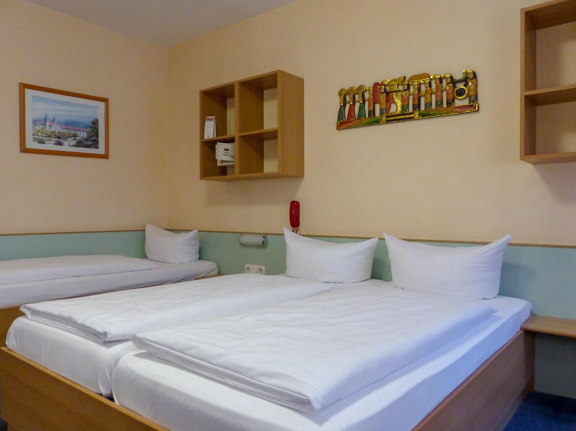 Hotel Sachsenhof Berlin Bagian luar foto