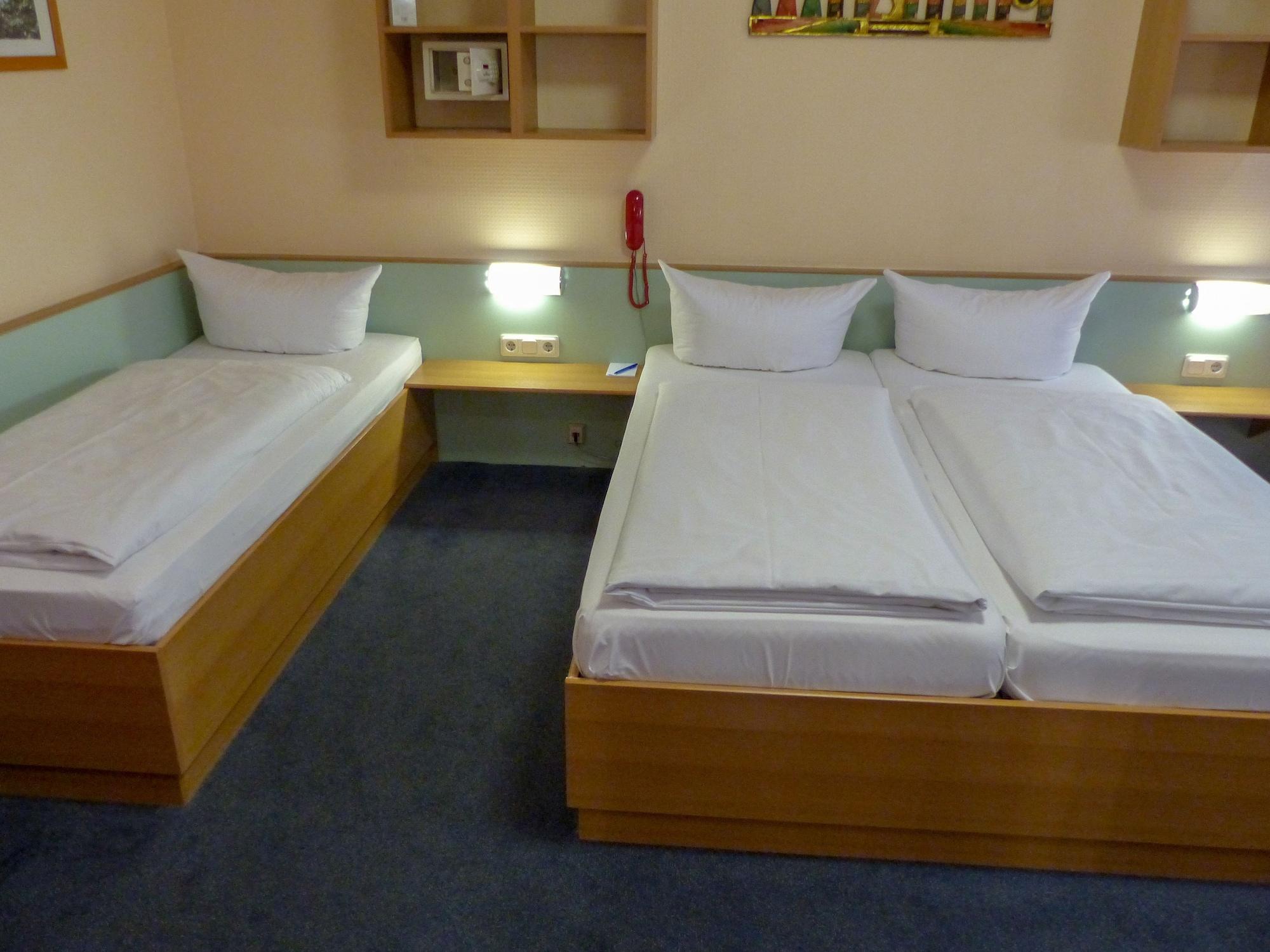 Hotel Sachsenhof Berlin Bagian luar foto