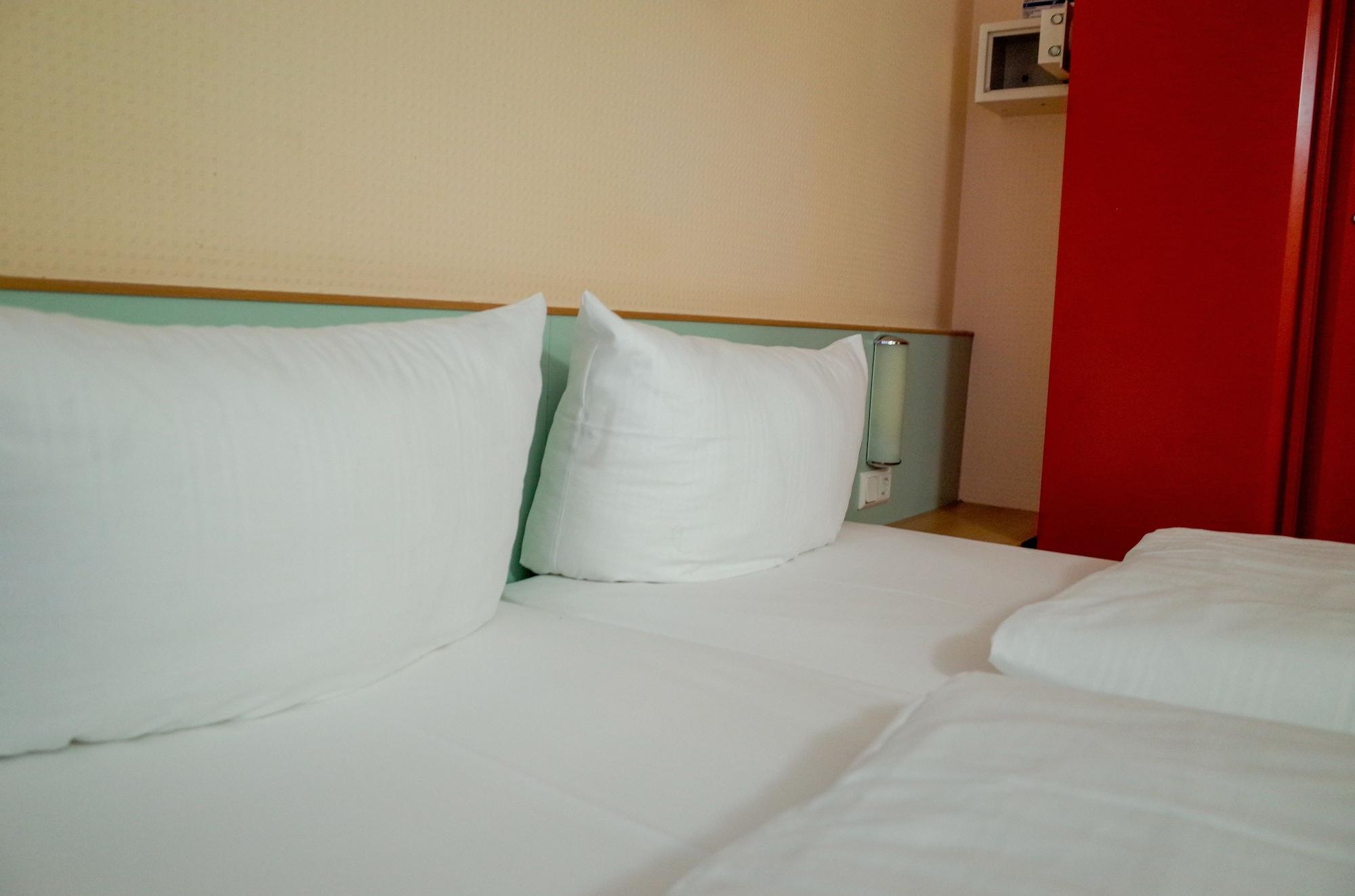 Hotel Sachsenhof Berlin Bagian luar foto