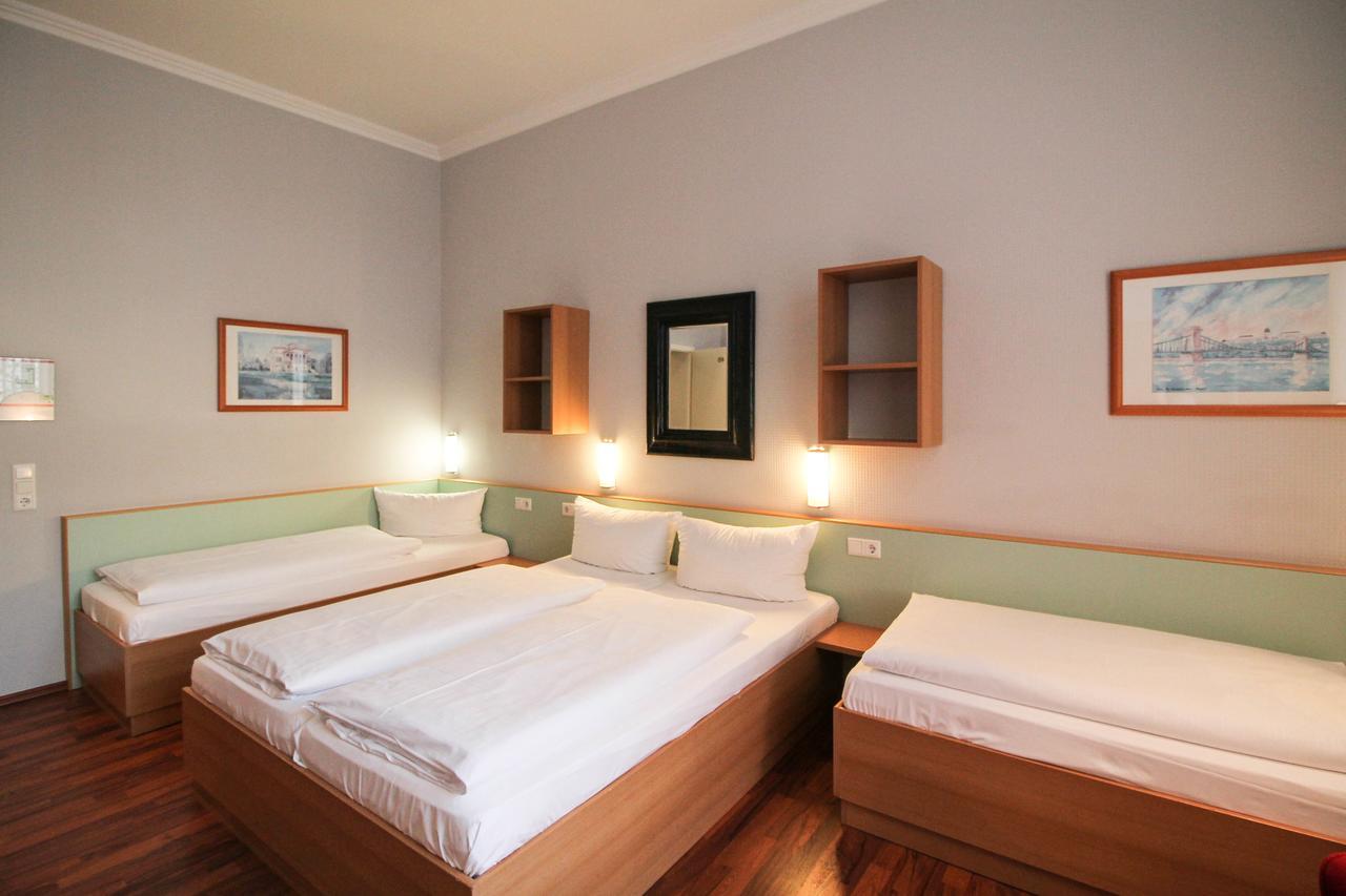 Hotel Sachsenhof Berlin Bagian luar foto